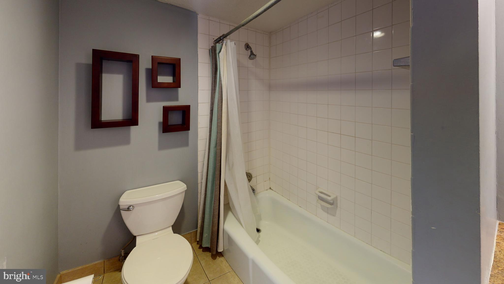 HUNTING CREEK CLUB - Residential Lease