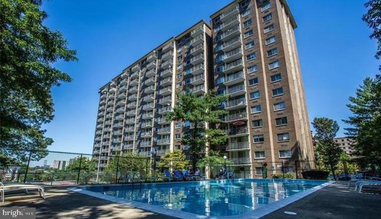 HUNTING CREEK CLUB - Residential Lease