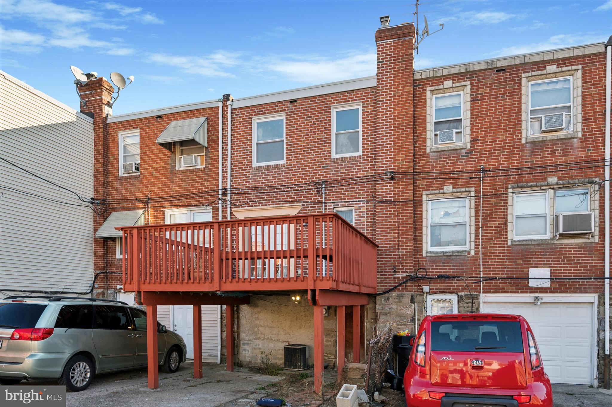 OXFORD CIRCLE - Residential