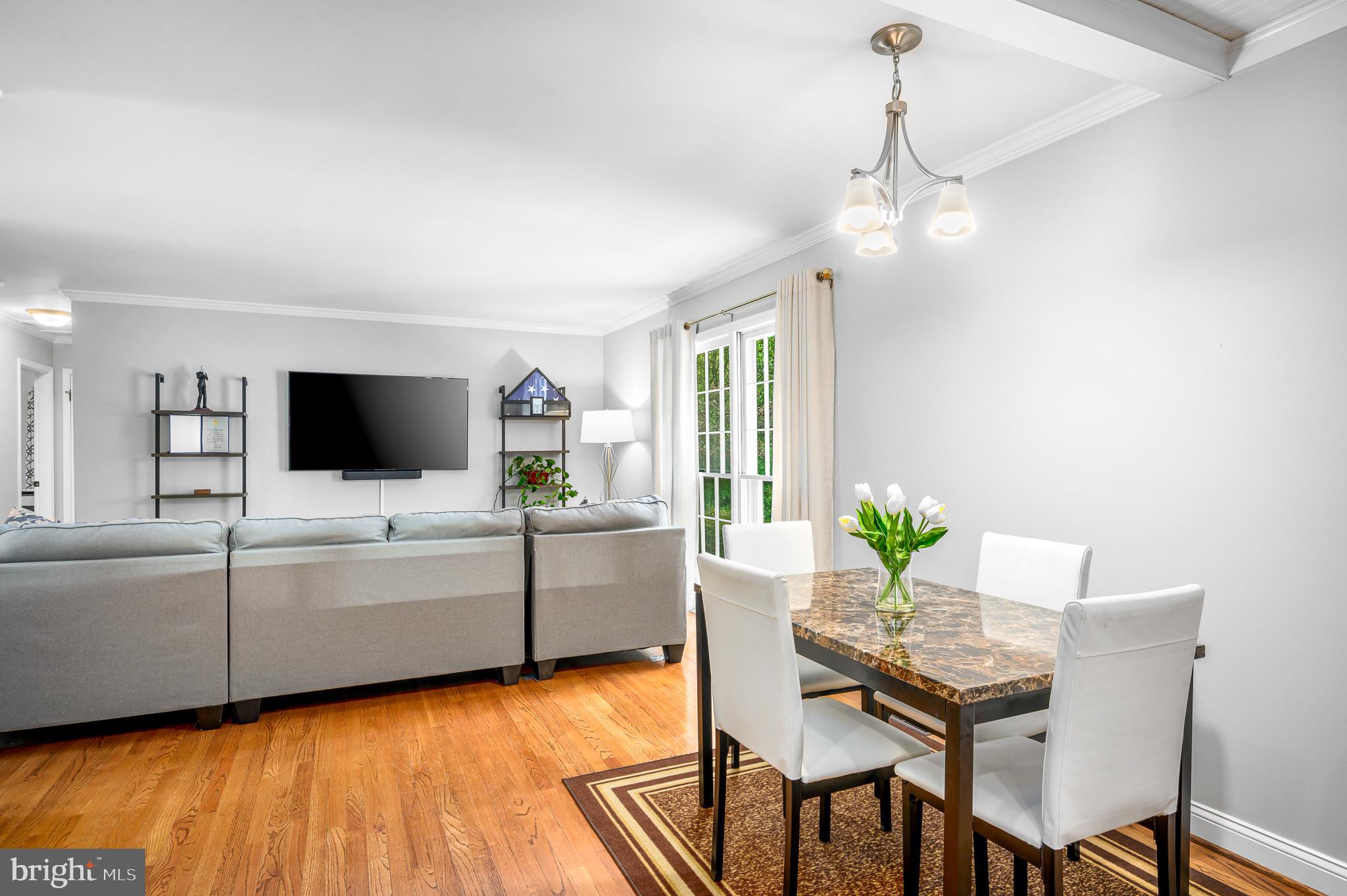 ROLLING FIELDS - Residential