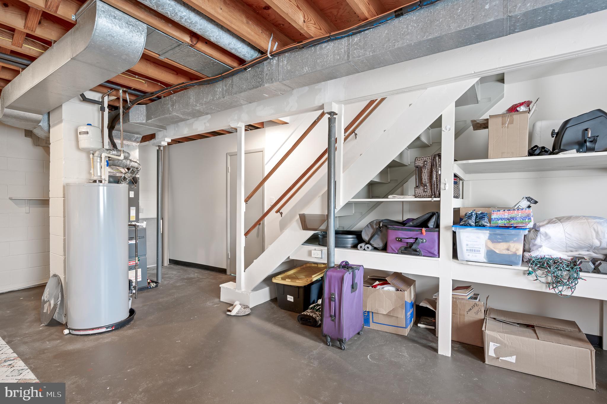 ROLLING FIELDS - Residential