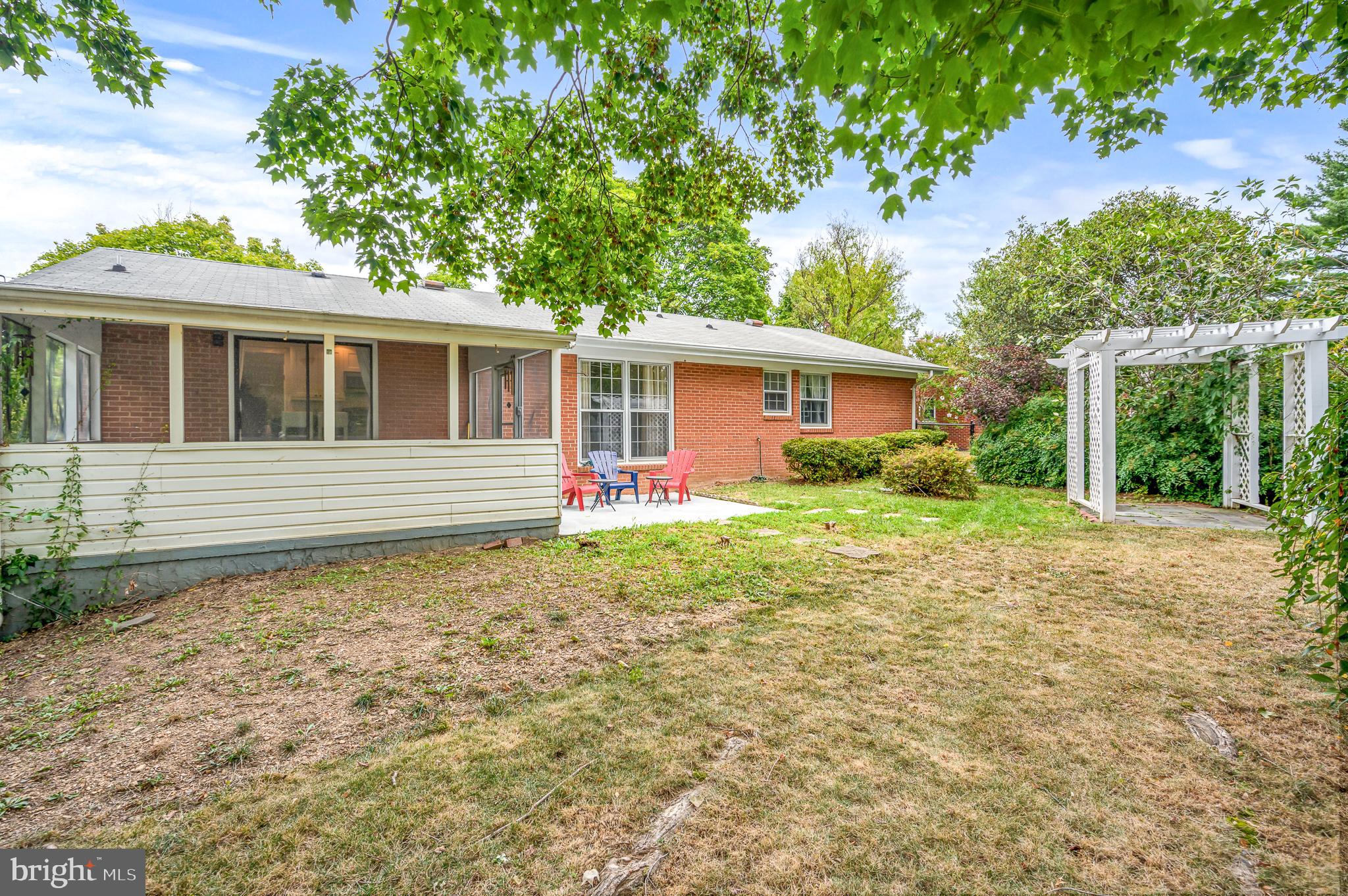 ROLLING FIELDS - Residential