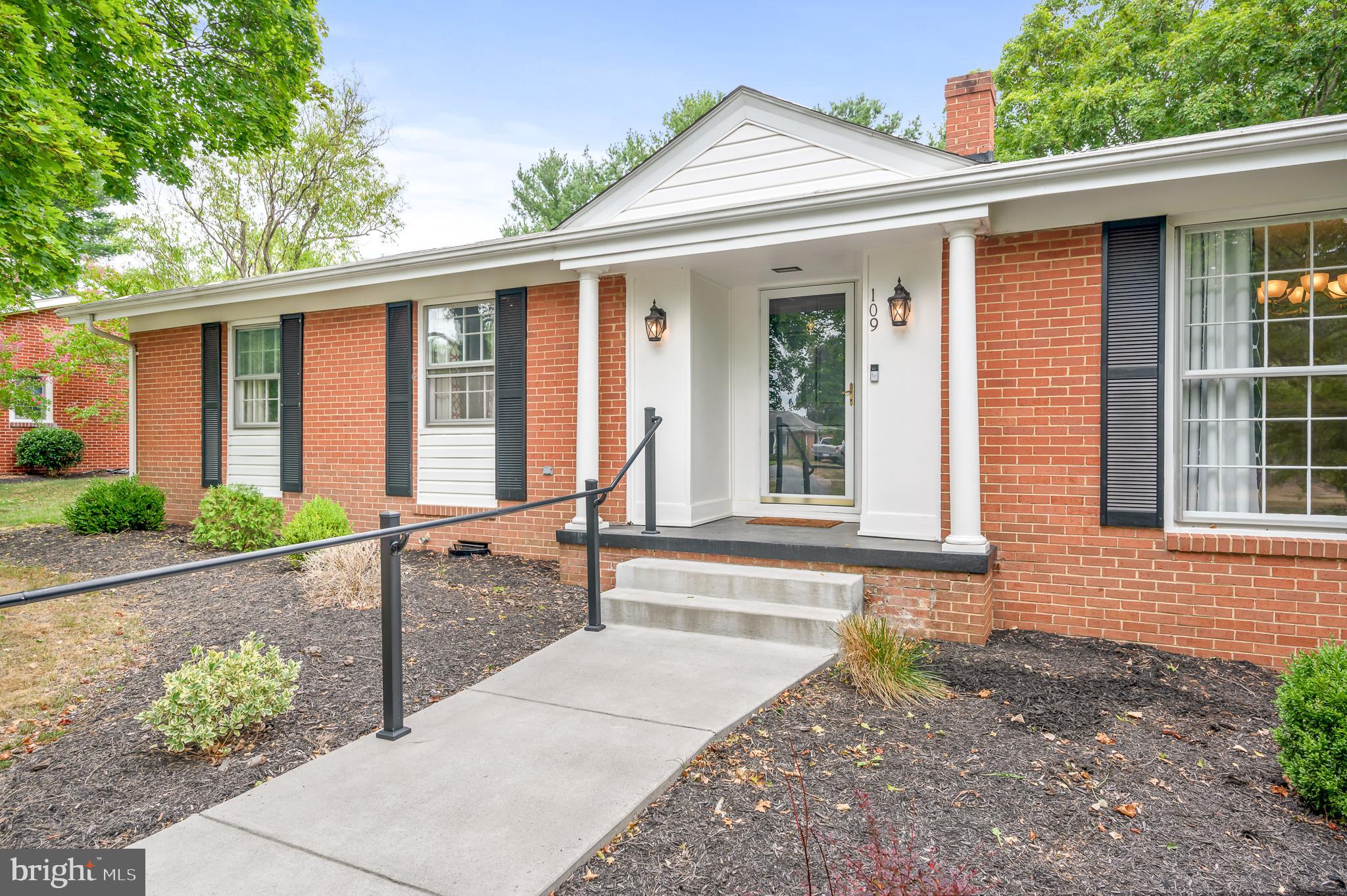 ROLLING FIELDS - Residential