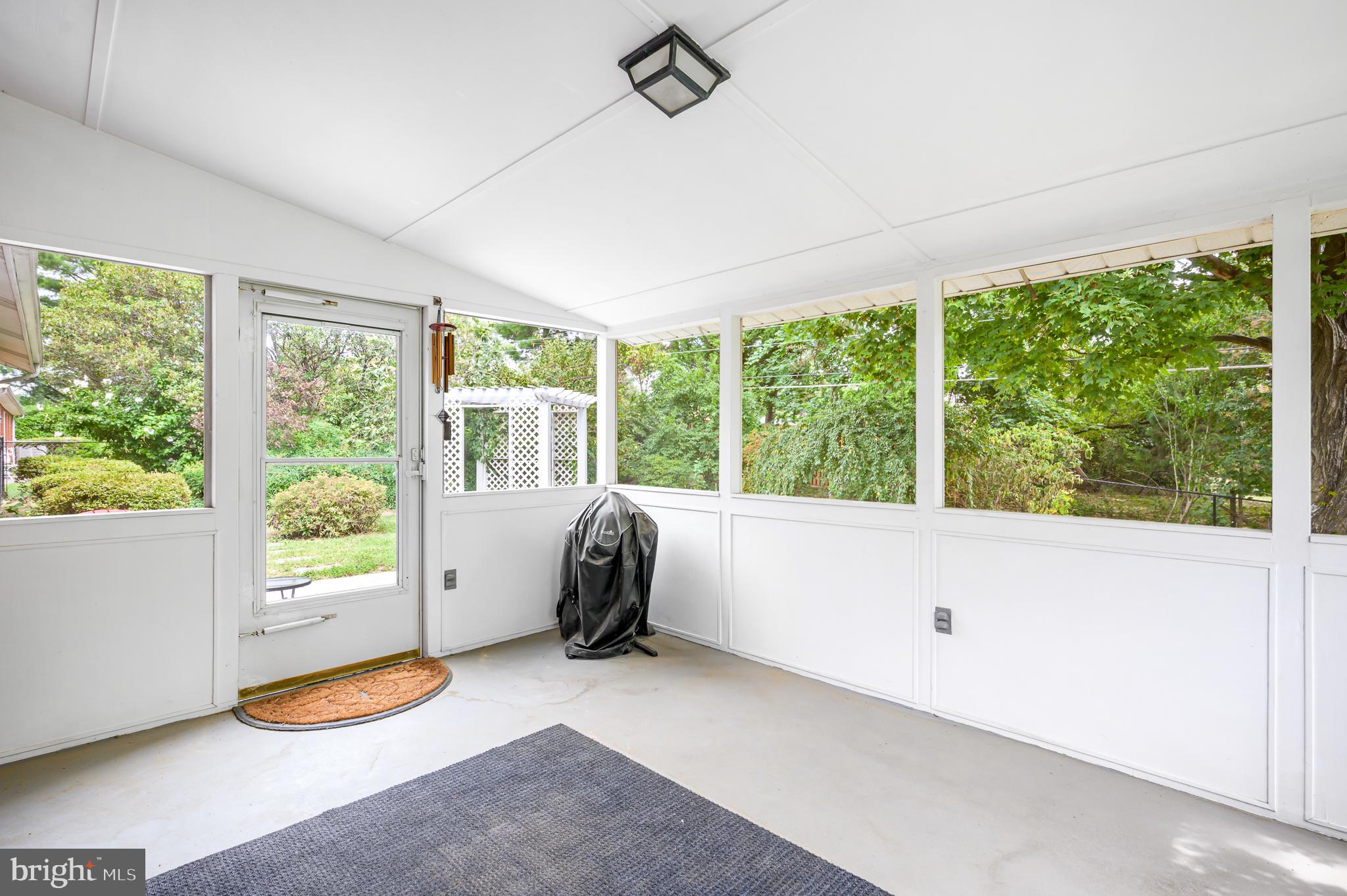 ROLLING FIELDS - Residential