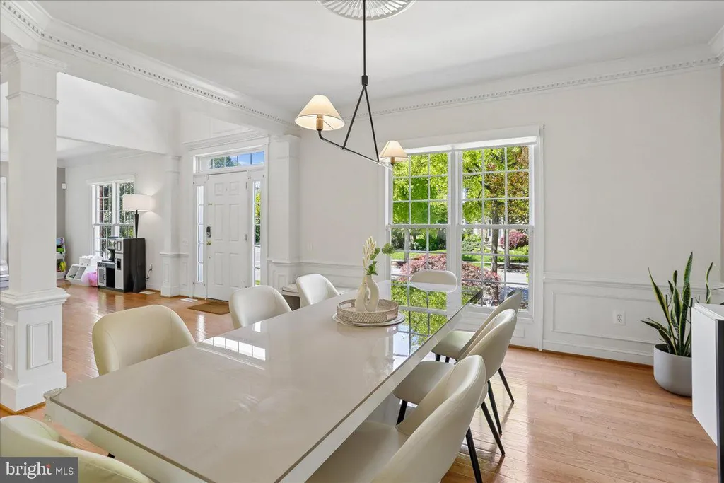 Additional image 3 of 100 Windy Knoll Drive, Rockville, MD 20850