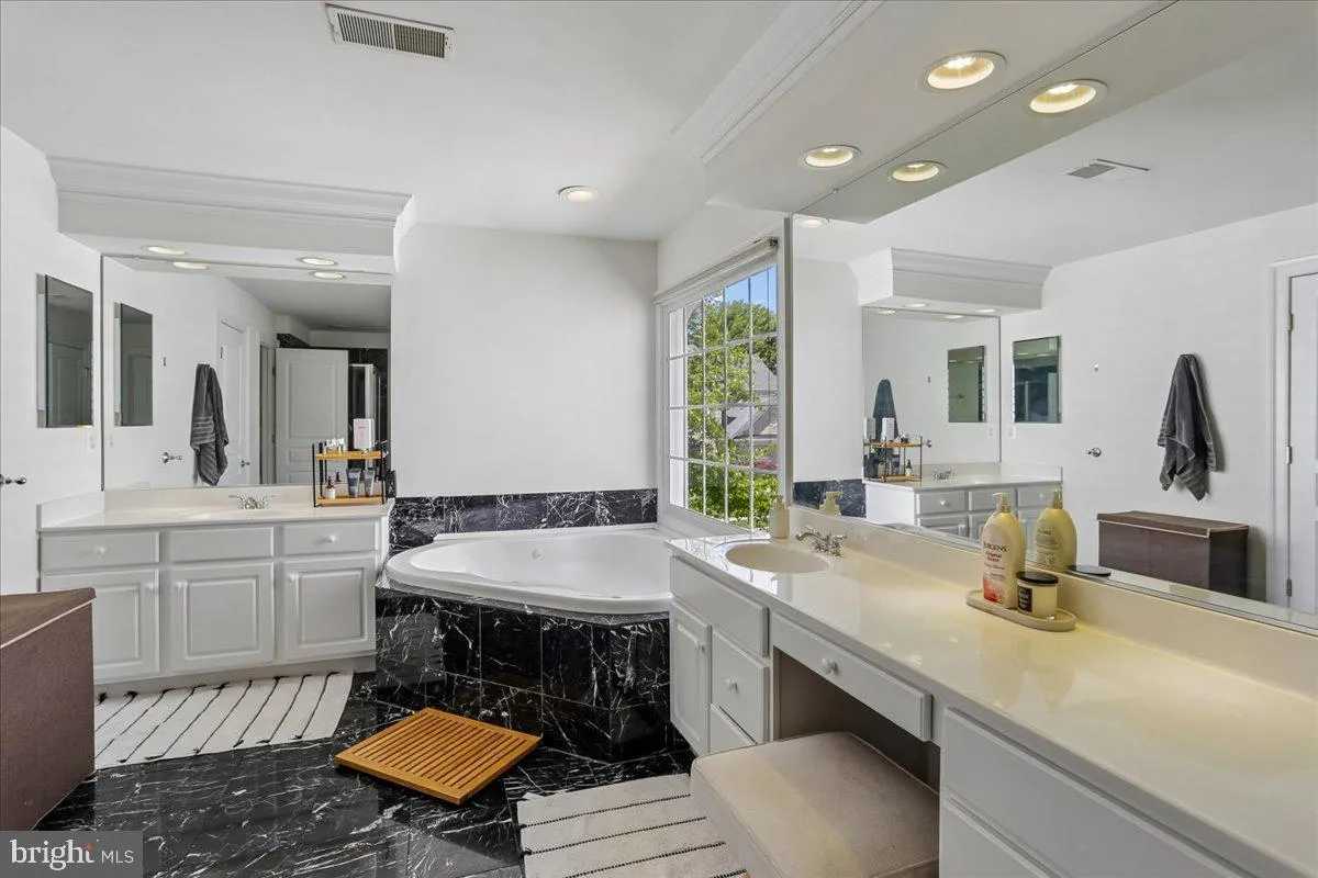 Additional image 30 of 100 Windy Knoll Drive, Rockville, MD 20850
