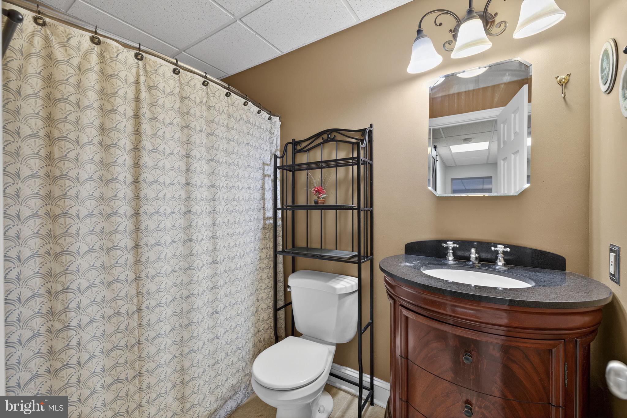 FEDERAL TOWERS - Residential