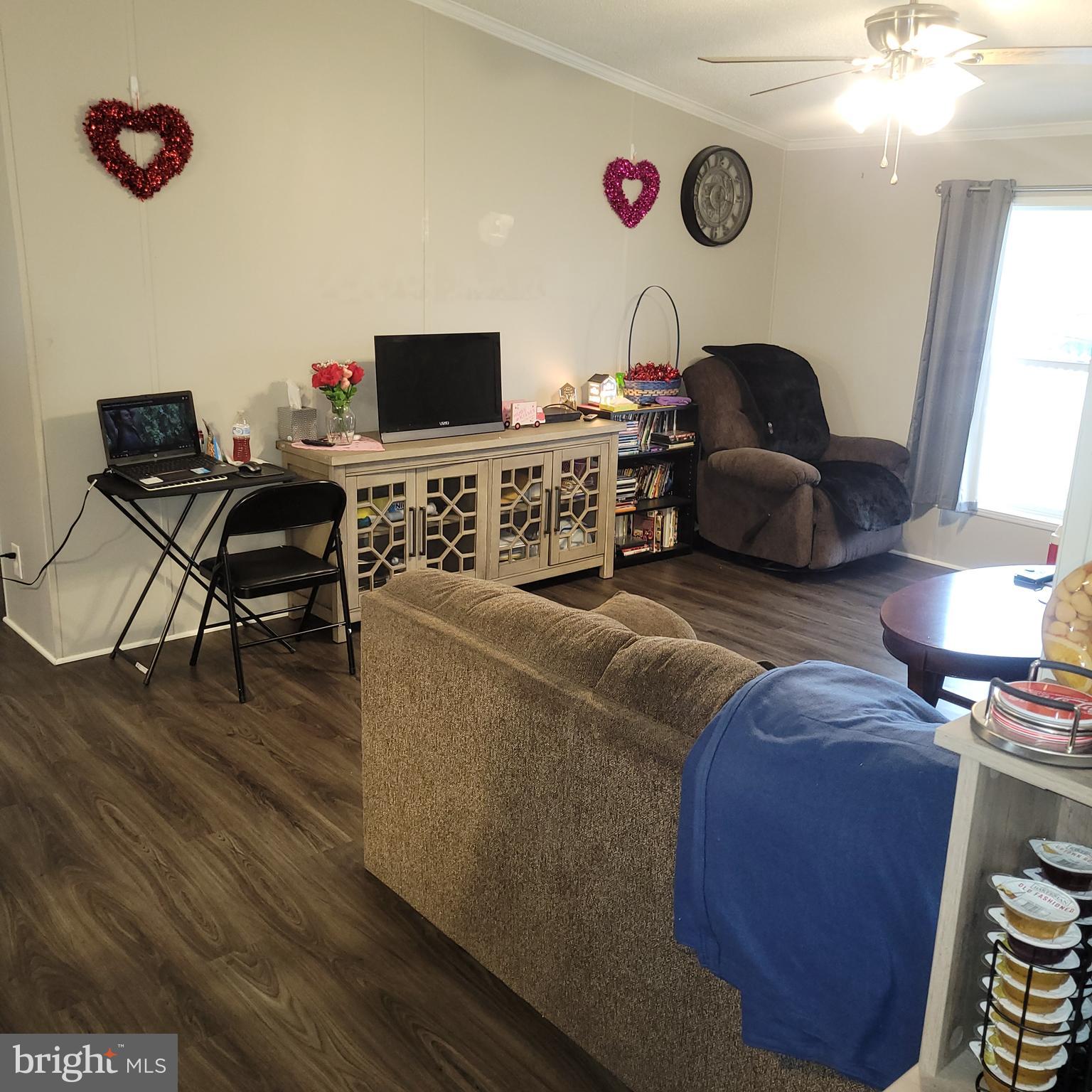 LEISURE LIVING ESTATES - Residential