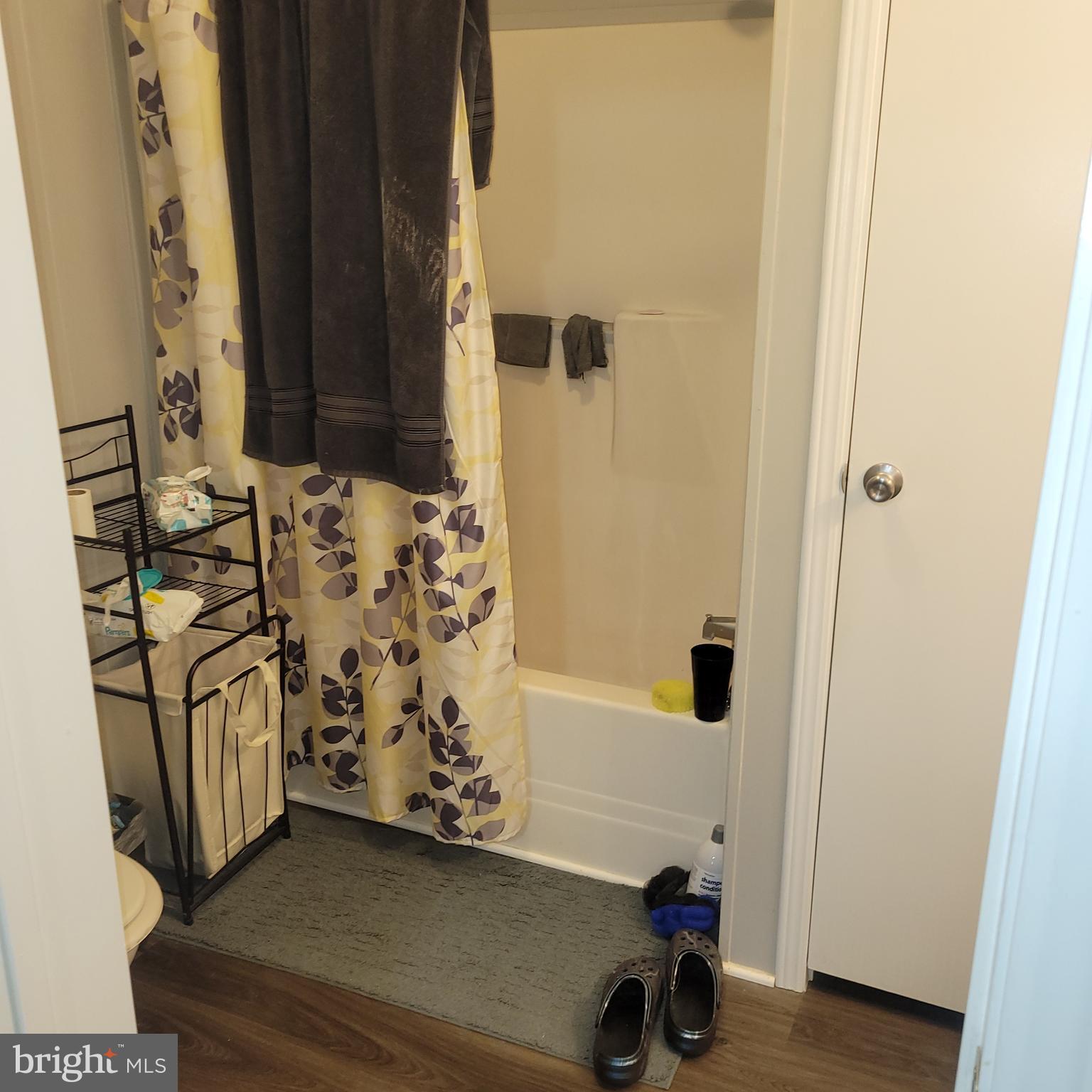 LEISURE LIVING ESTATES - Residential