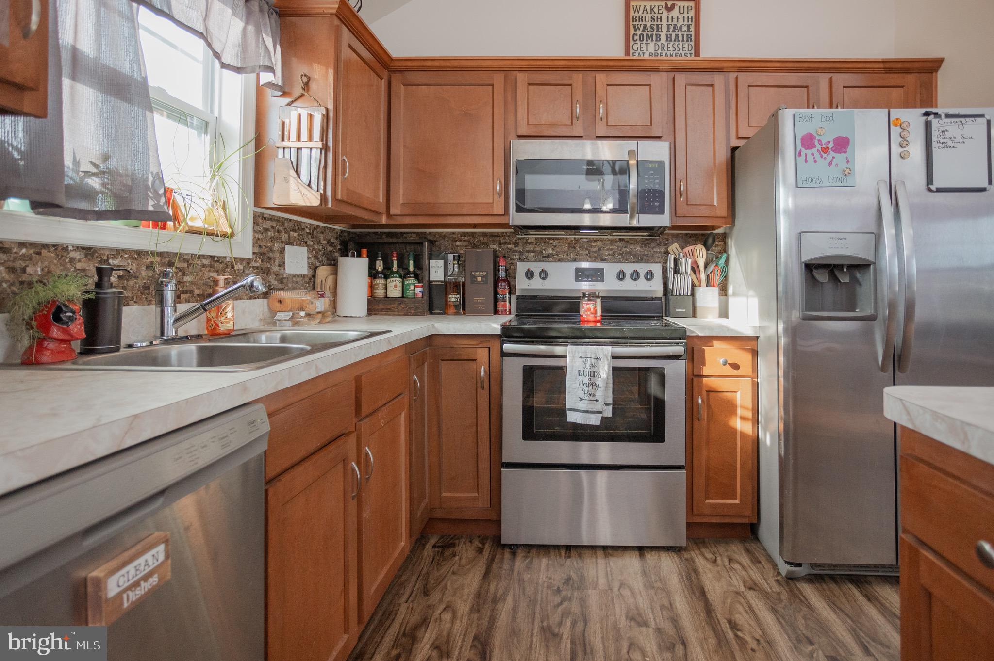 FORT HILL FARMS - Residential