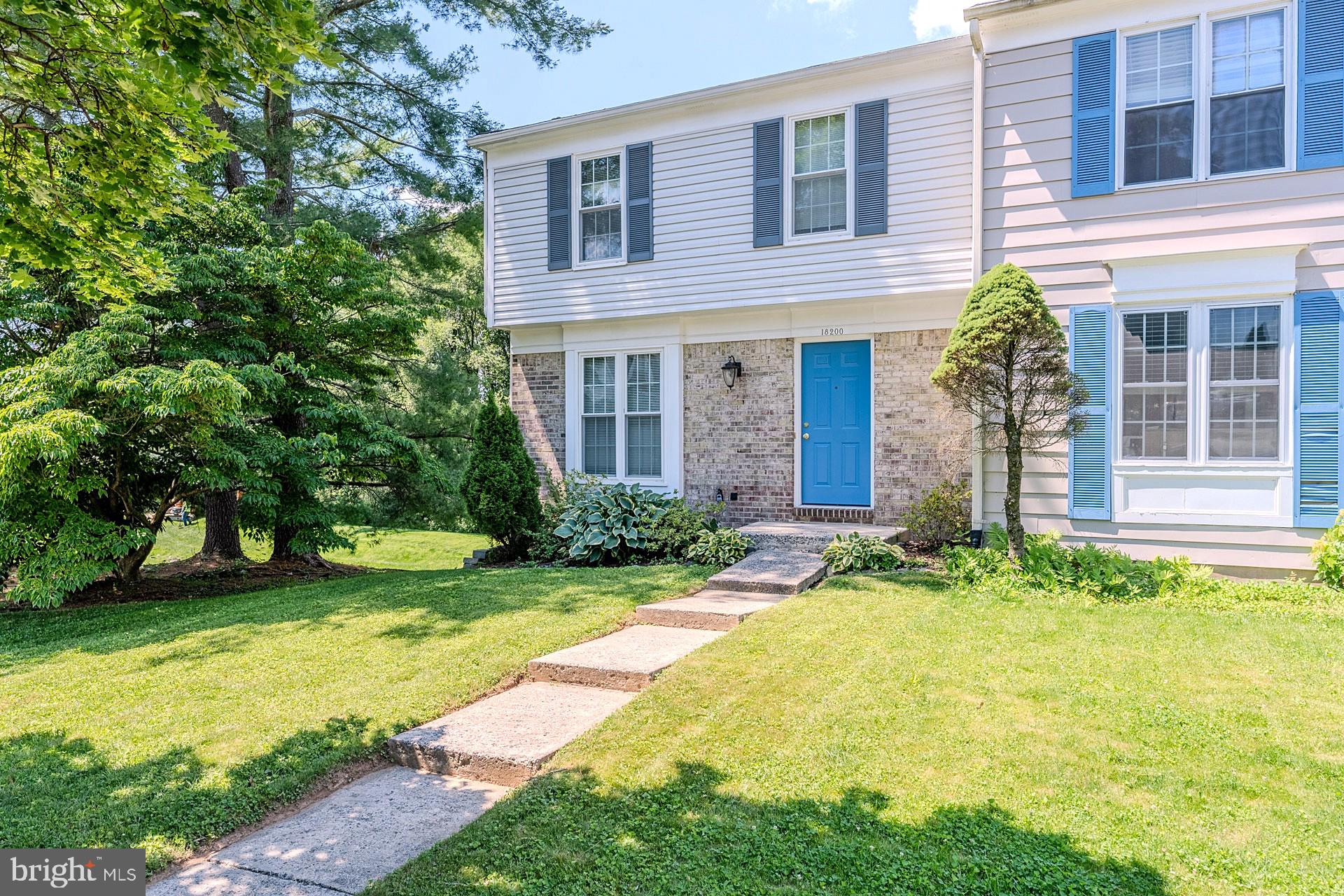 18200 SMOKE HOUSE COURT