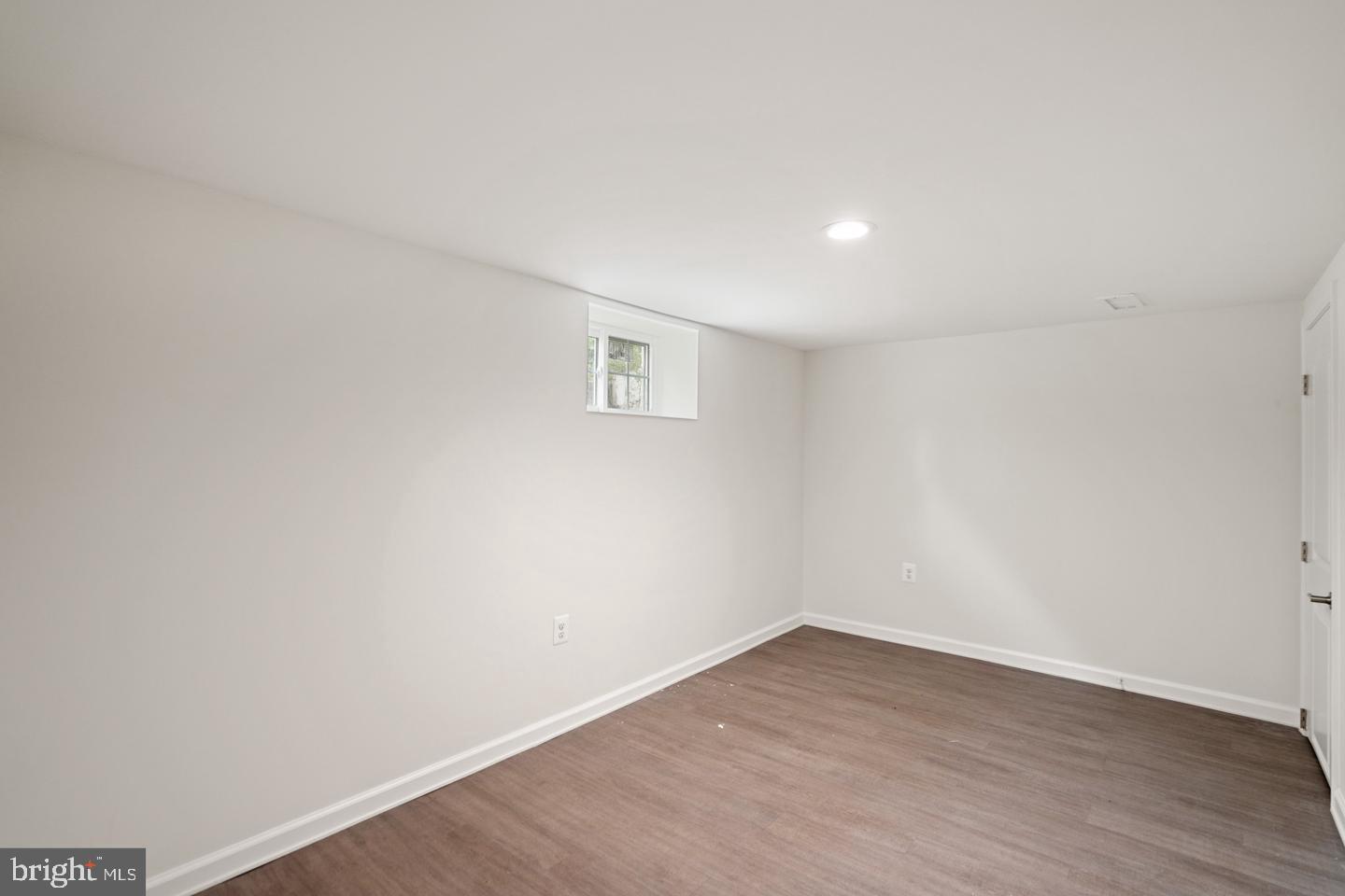 SHAWNEE HEIGHTS - Residential Lease