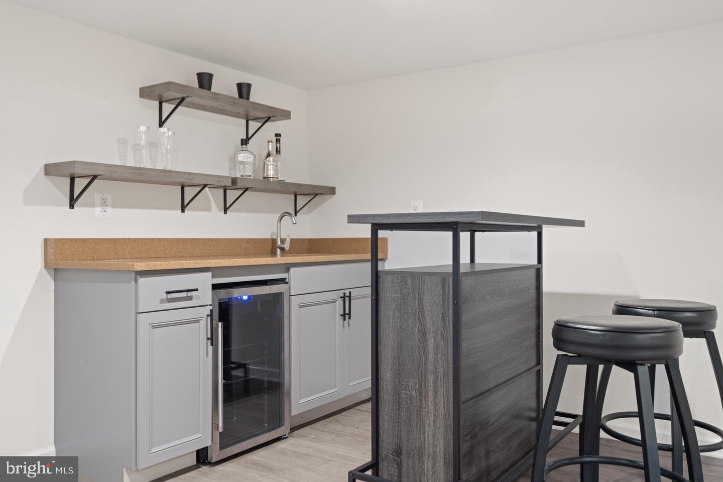 SHAWNEE HEIGHTS - Residential Lease