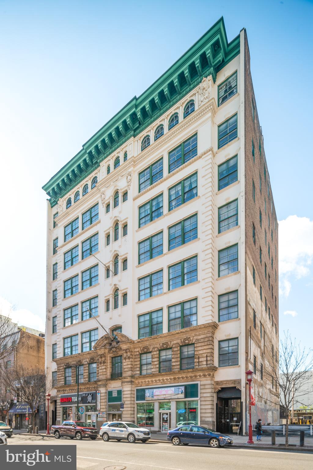 CHINATOWN - Residential Lease