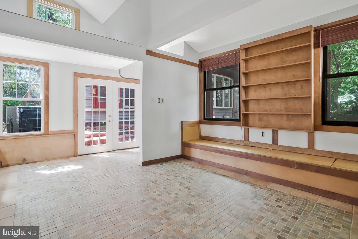 SYCAMORE GROVE - Residential