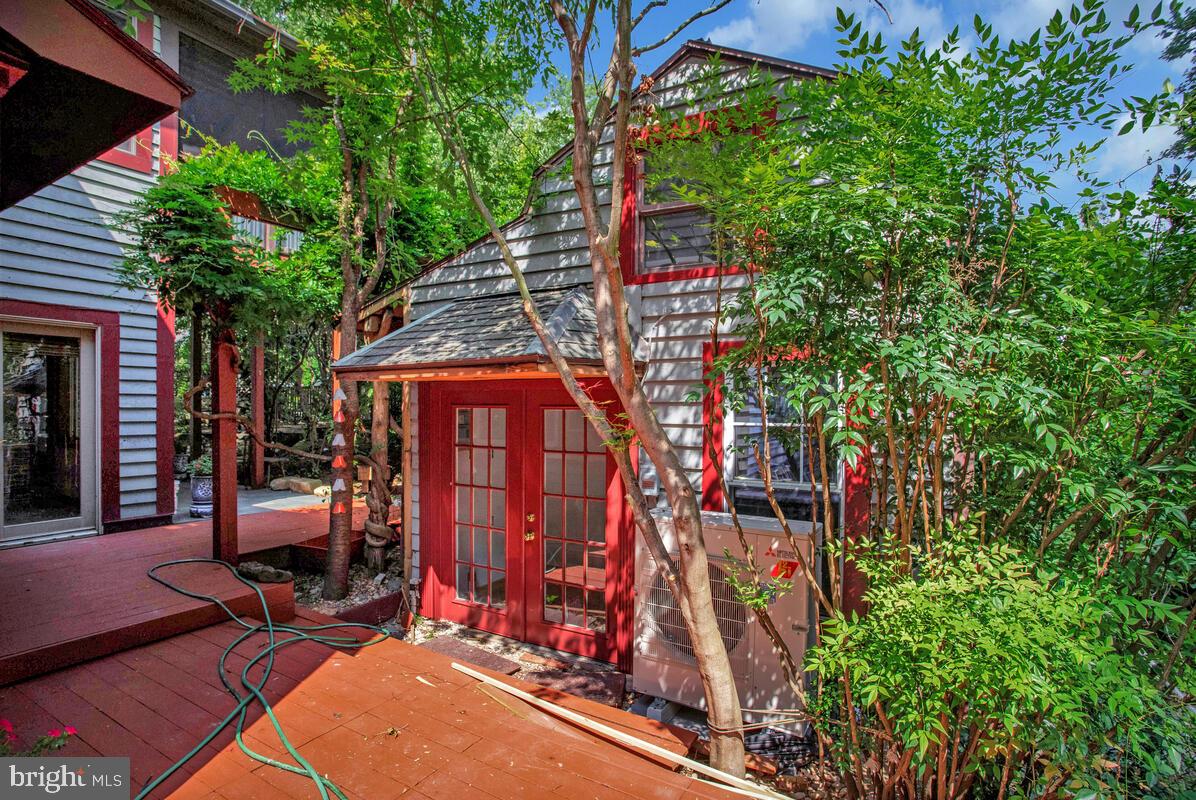 997 N SYCAMORE STREET N