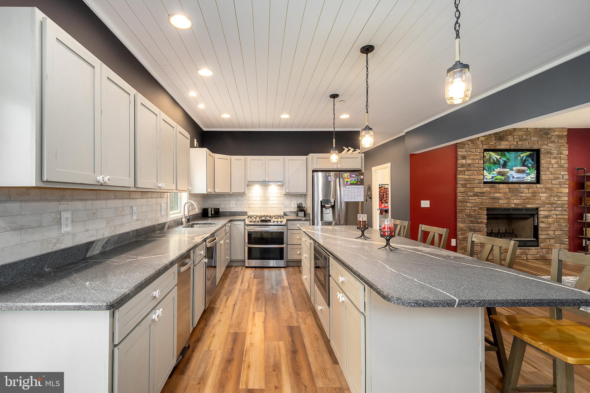 CHERRYWOOD RIDGE - Residential