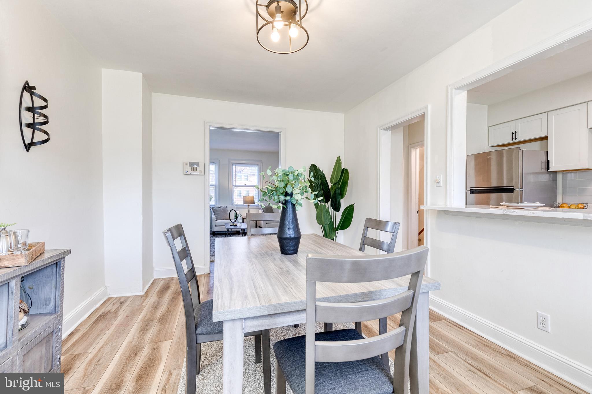 CHINQUAPIN PARK - Residential