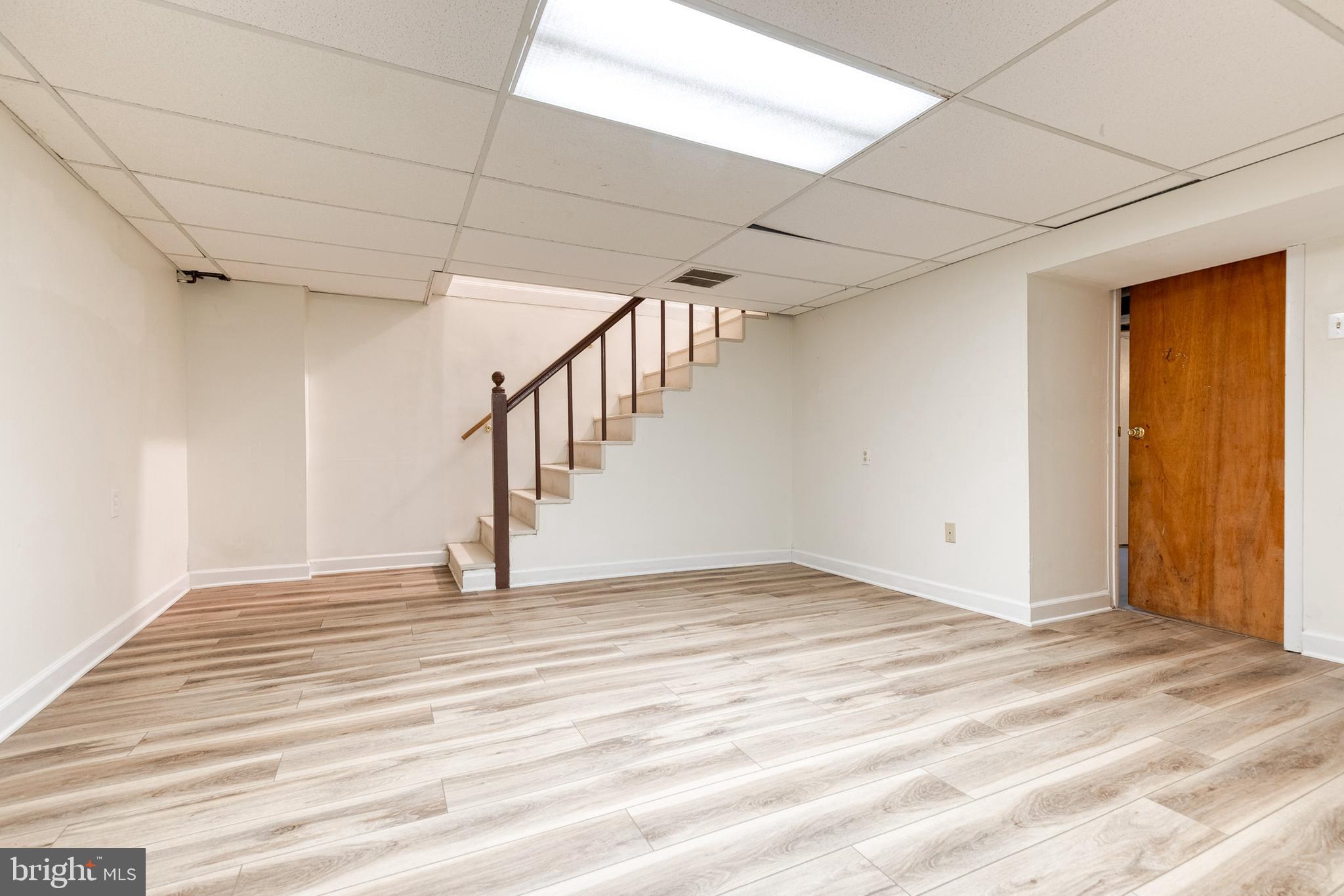 CHINQUAPIN PARK - Residential