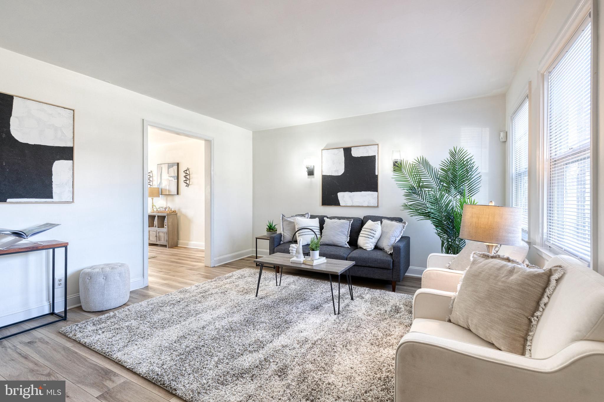 CHINQUAPIN PARK - Residential