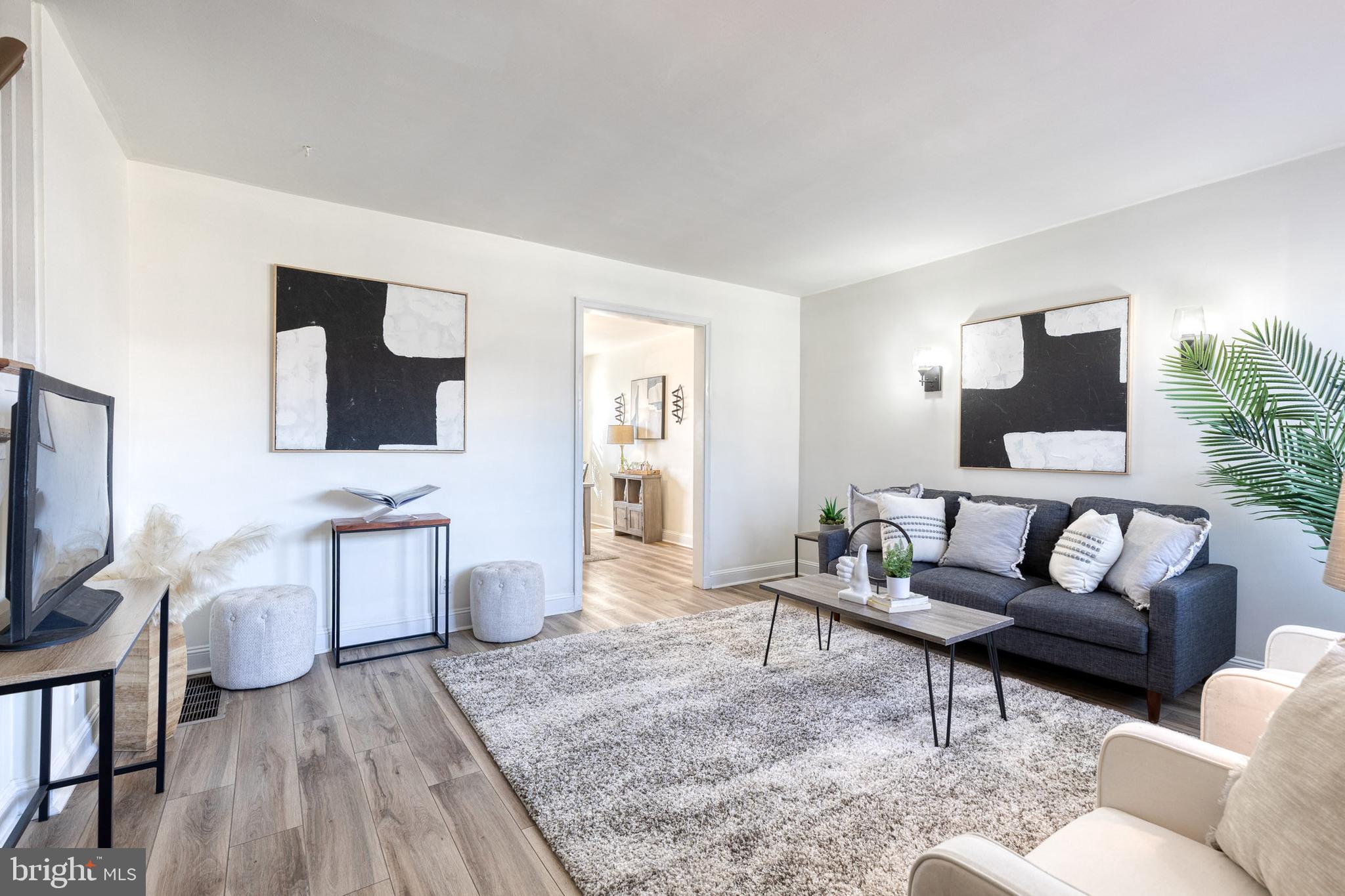 CHINQUAPIN PARK - Residential