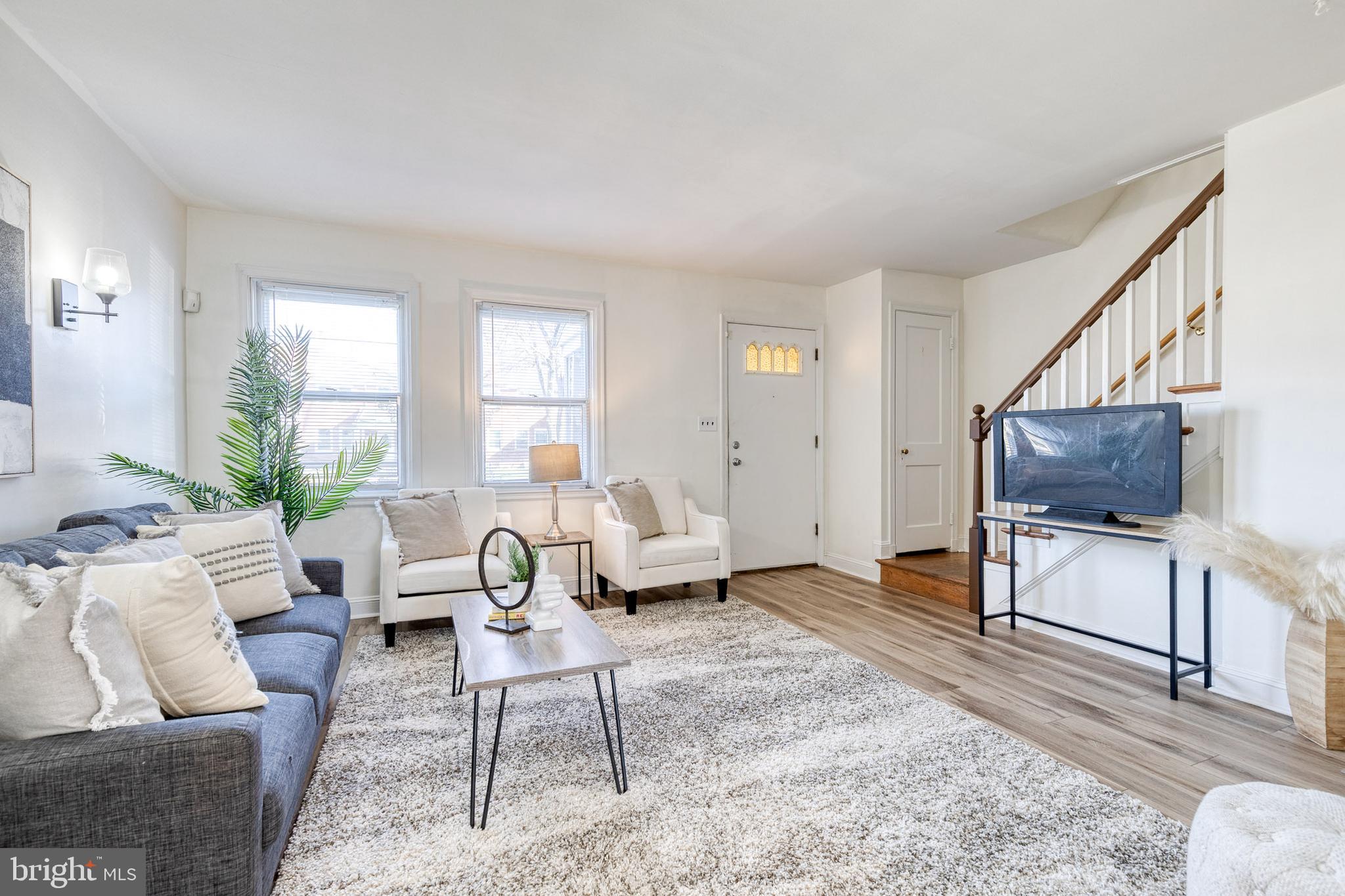 CHINQUAPIN PARK - Residential