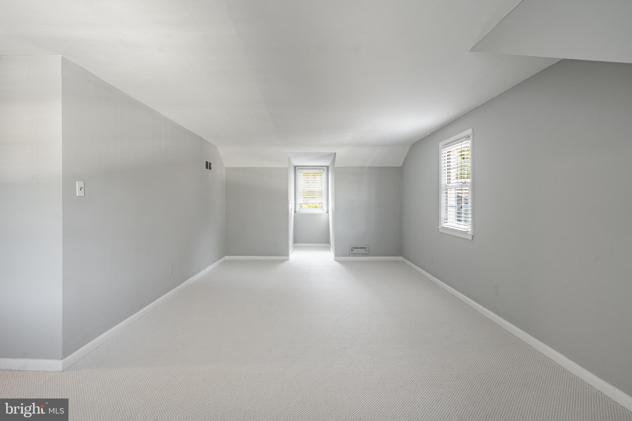 GLENHARDIE - Residential