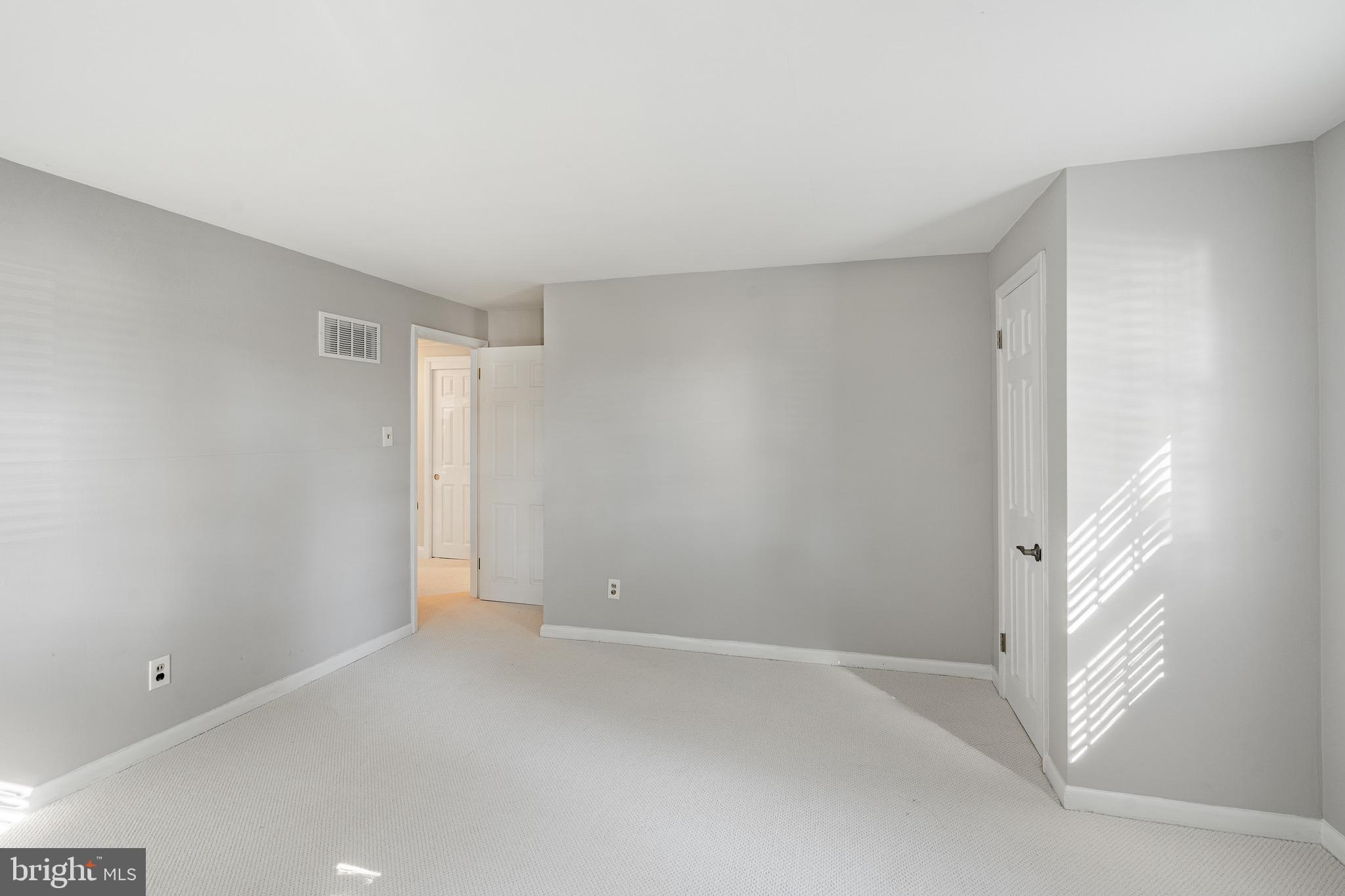 GLENHARDIE - Residential