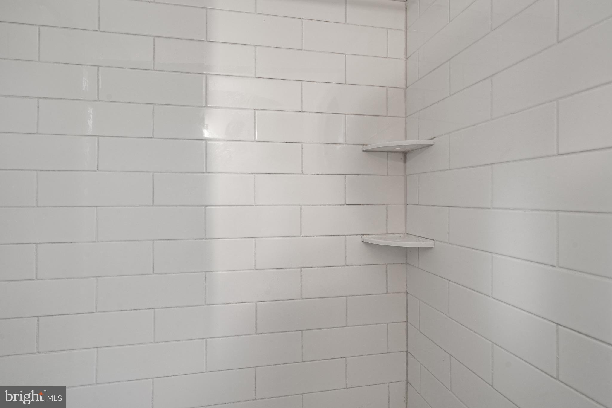 GLENHARDIE - Residential