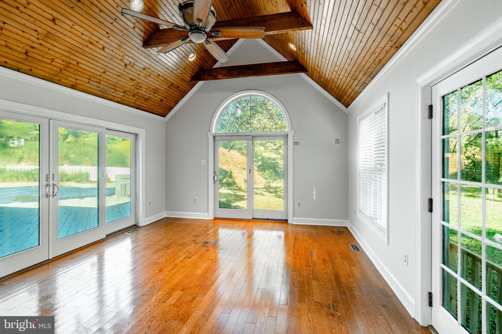 GLENHARDIE - Residential