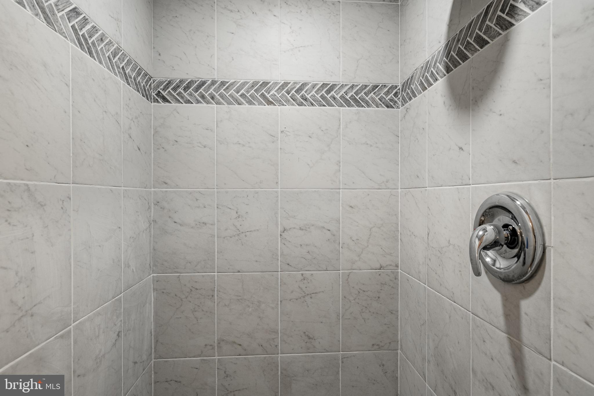 GLENHARDIE - Residential