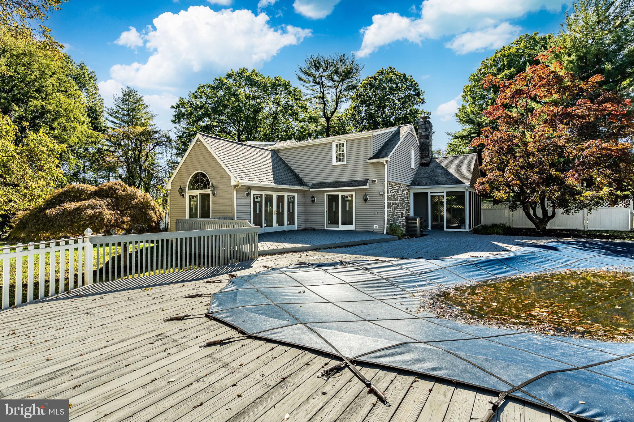 GLENHARDIE - Residential