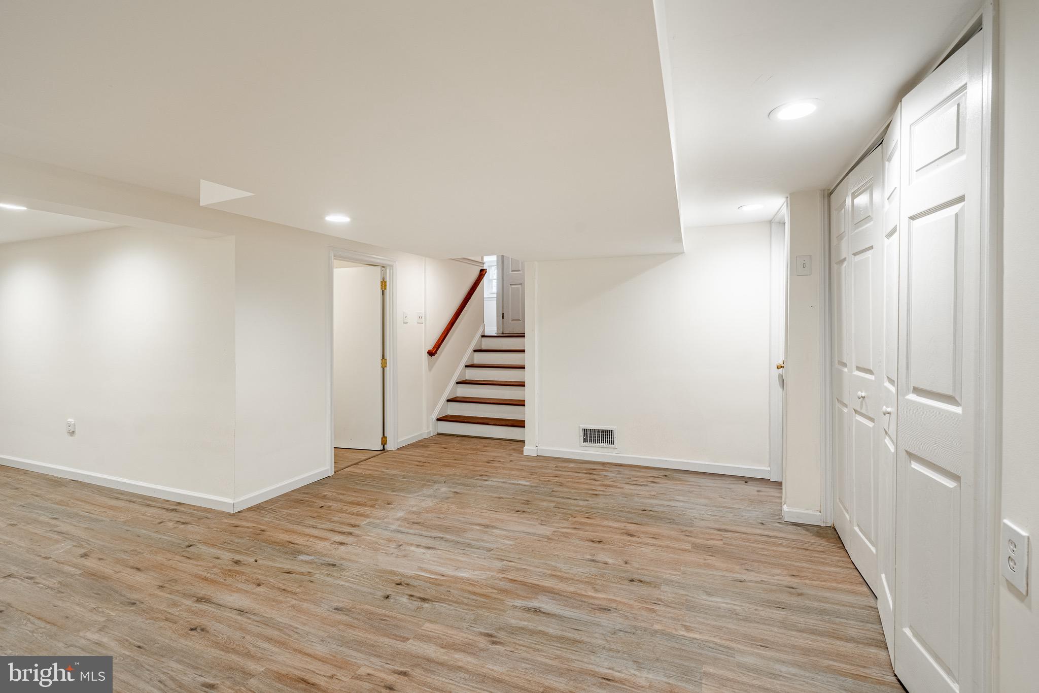 GLENHARDIE - Residential