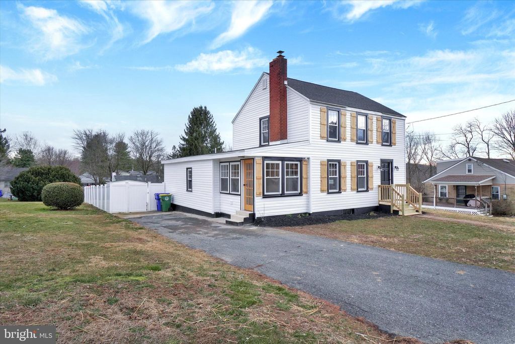 Photo of 118 HARVEY AVE, LANCASTER, PA 17602 (MLS # PALA2028780)