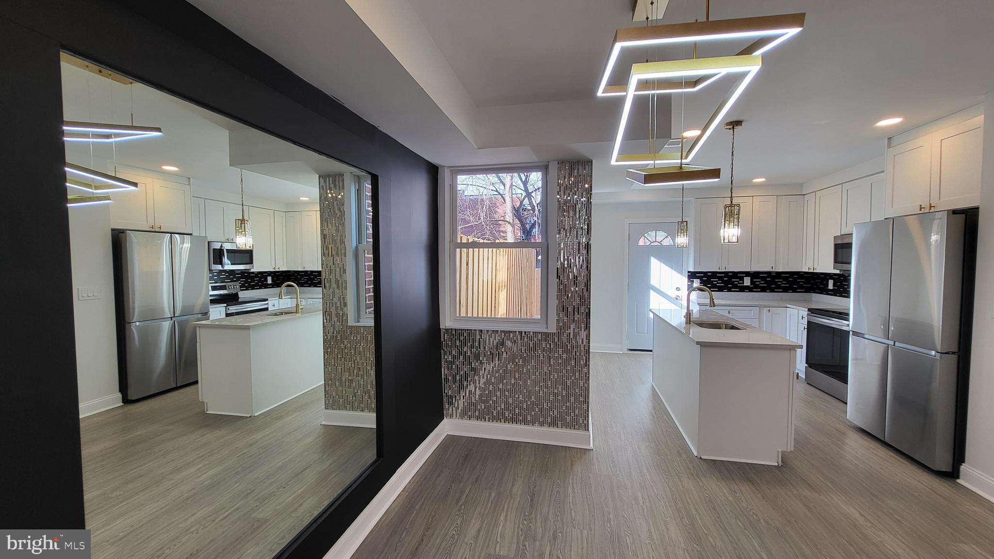 3916 WOODHAVEN AVENUE