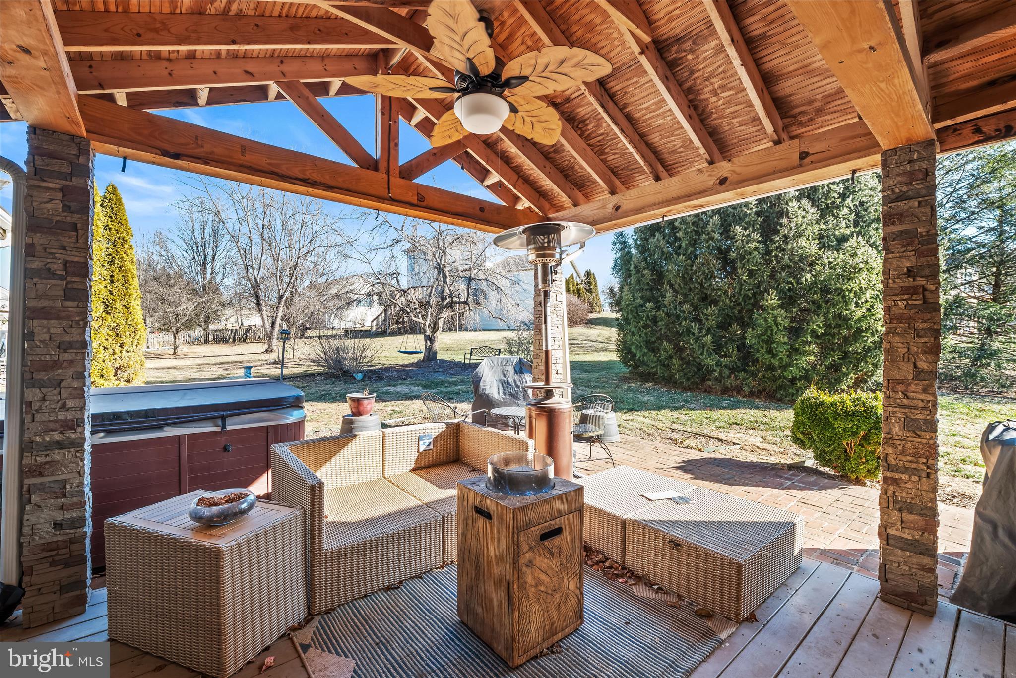 STONEBRIDGE - Residential