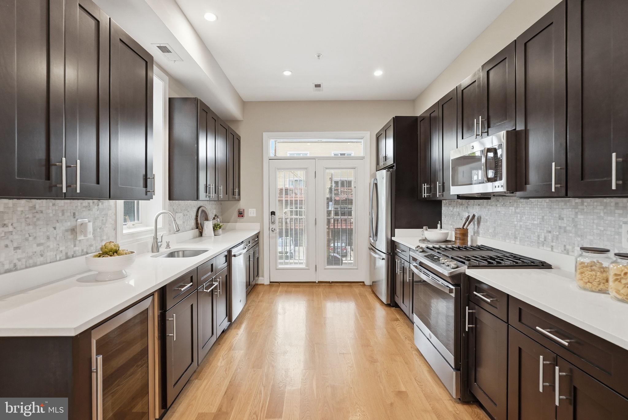 1110 6TH STREET NE 2