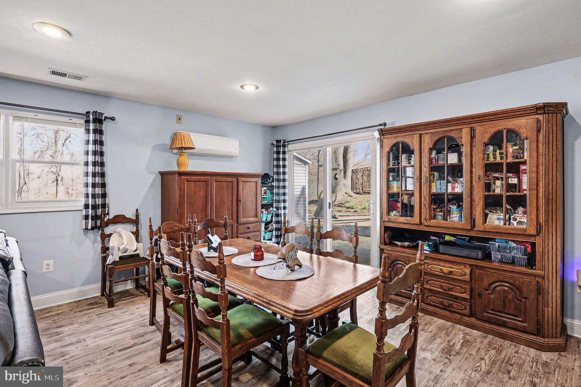 YORKSHIRE ACRES - Residential