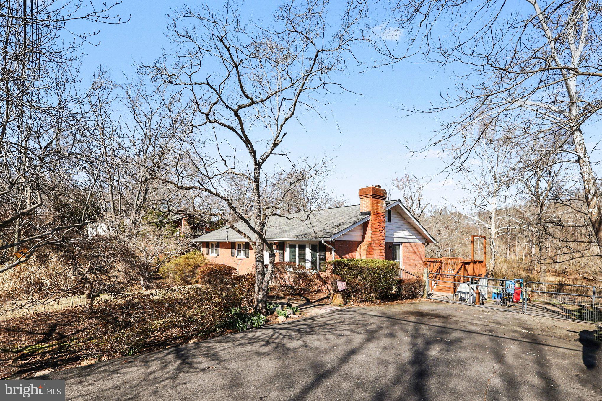 YORKSHIRE ACRES - Residential