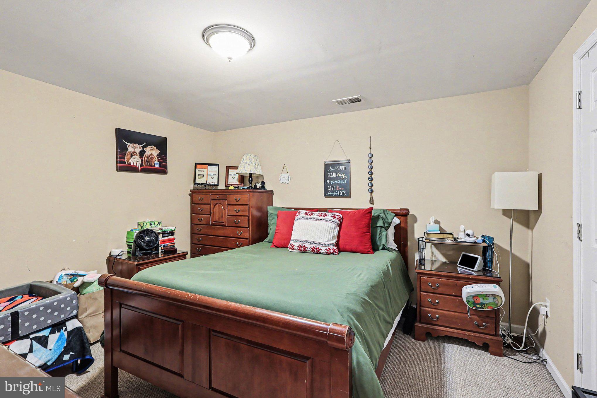 YORKSHIRE ACRES - Residential