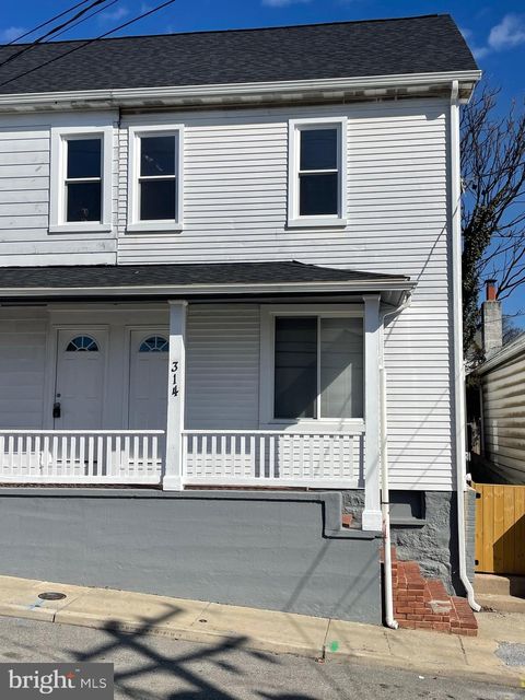 Townhouse For Sale - 314 E Franklin Street<br/> Washington County, HAGERSTOWN, MD 21740