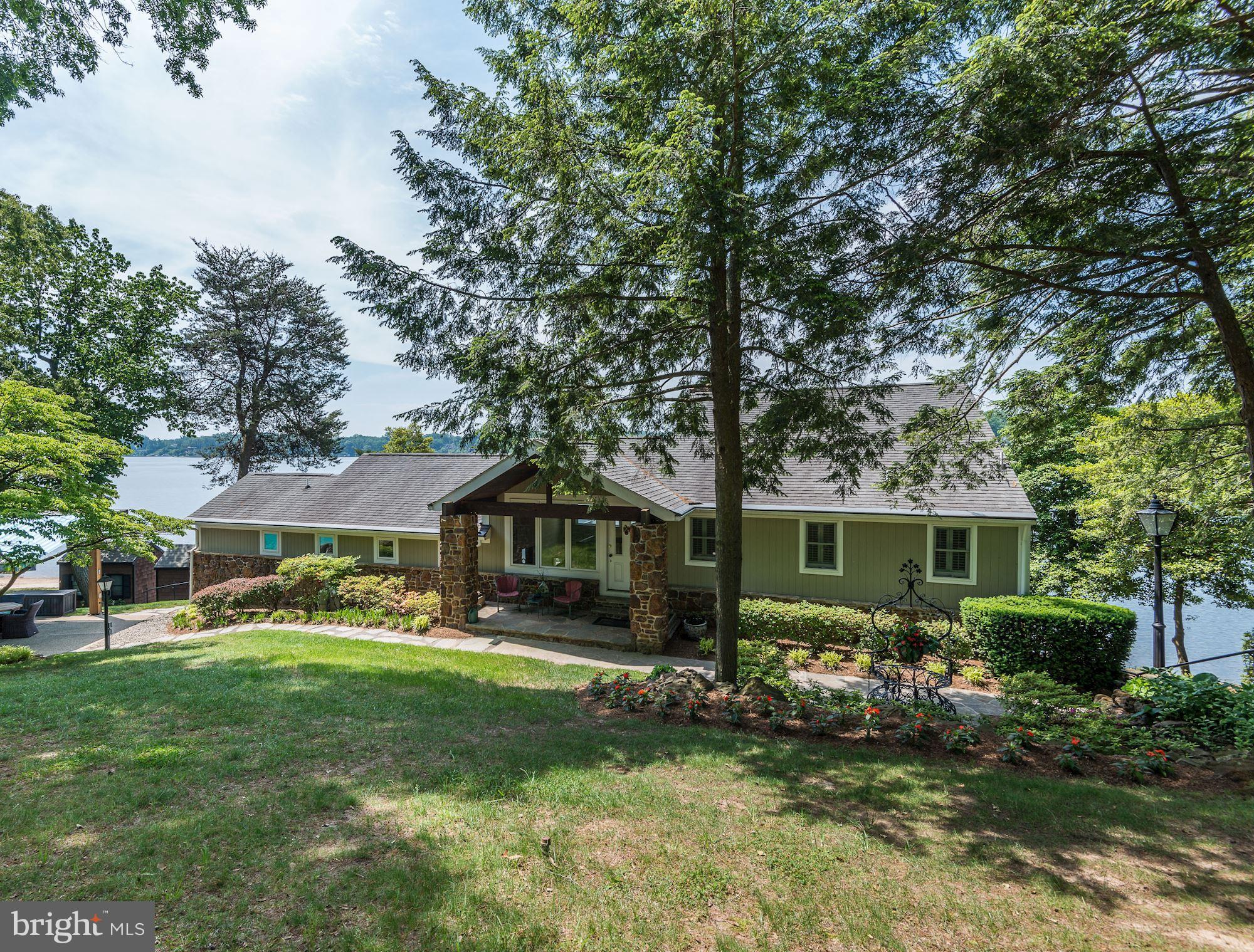 HARLEQUIN - Residential