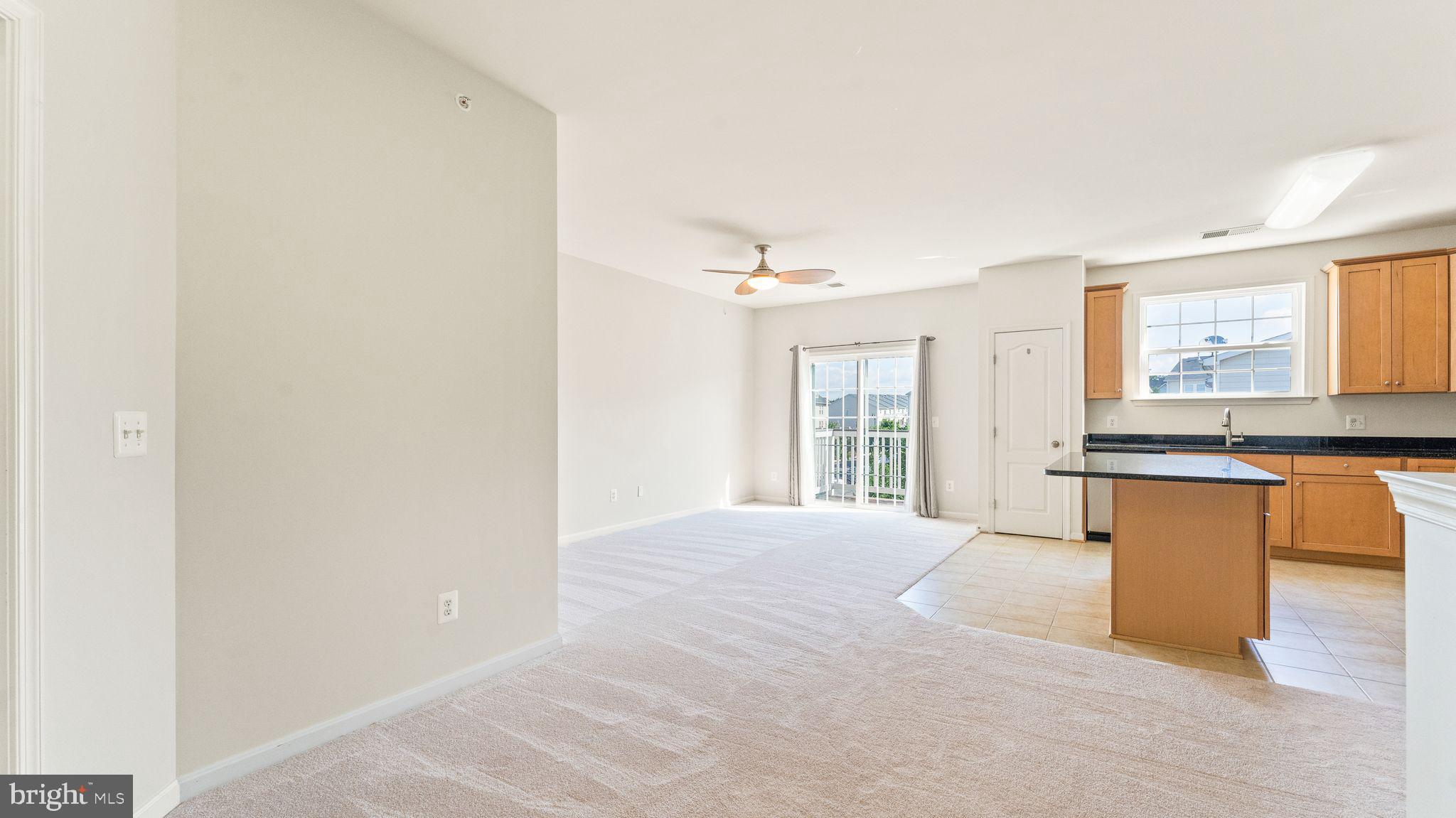 LINDEN ROW @ LANSDOWNE TOWN CENTER - Residential Lease