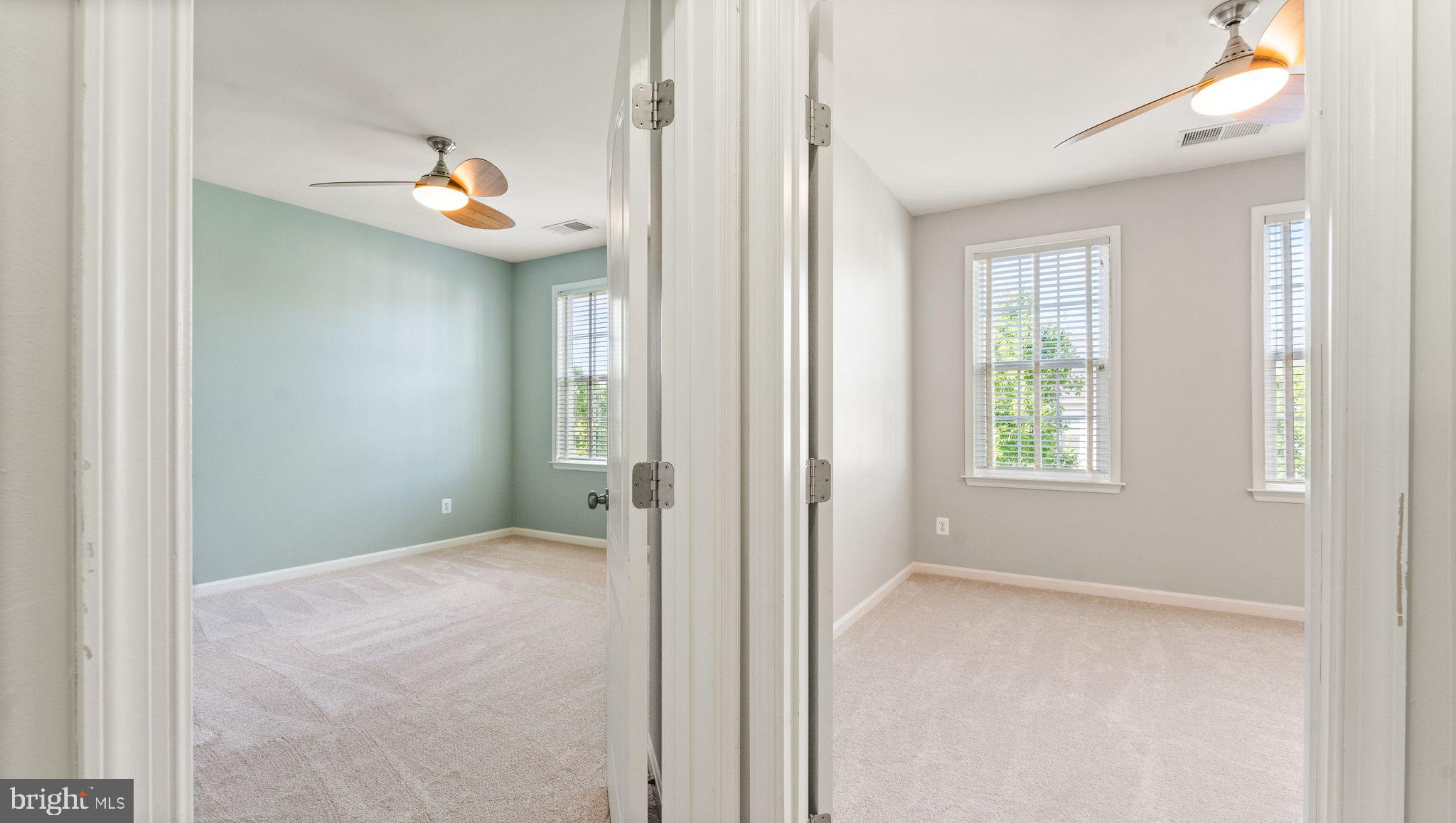 LINDEN ROW @ LANSDOWNE TOWN CENTER - Residential Lease