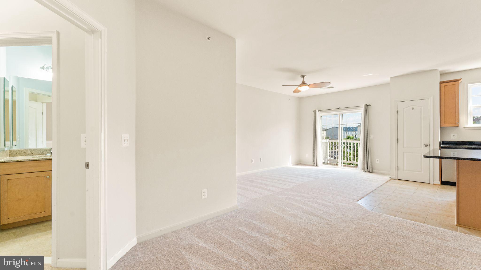 LINDEN ROW @ LANSDOWNE TOWN CENTER - Residential Lease