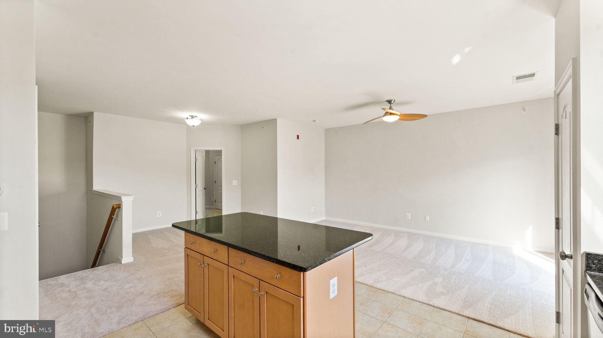 LINDEN ROW @ LANSDOWNE TOWN CENTER - Residential Lease