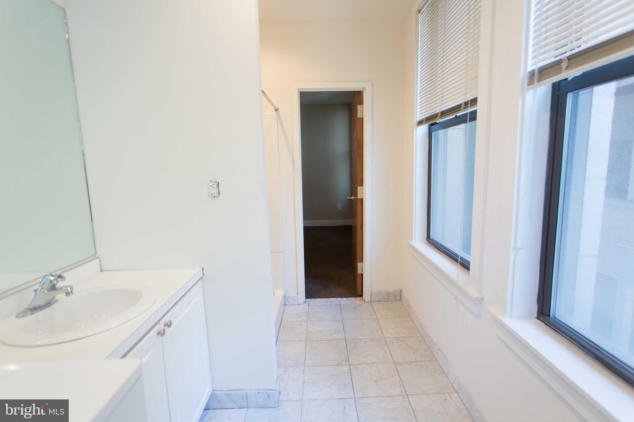 RITTENHOUSE SQUARE - Residential Lease