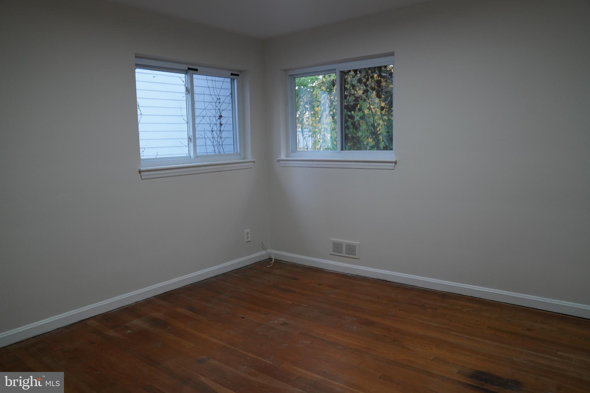 GLEN MAR PARK - Residential Lease