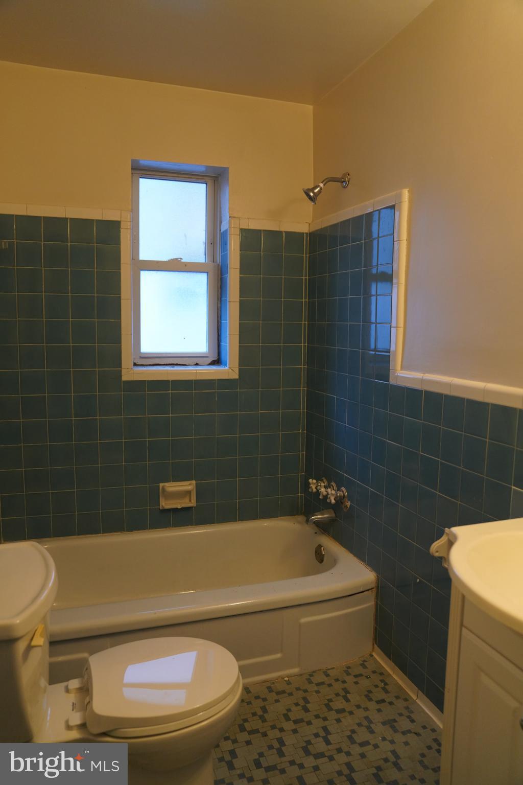 GLEN MAR PARK - Residential Lease