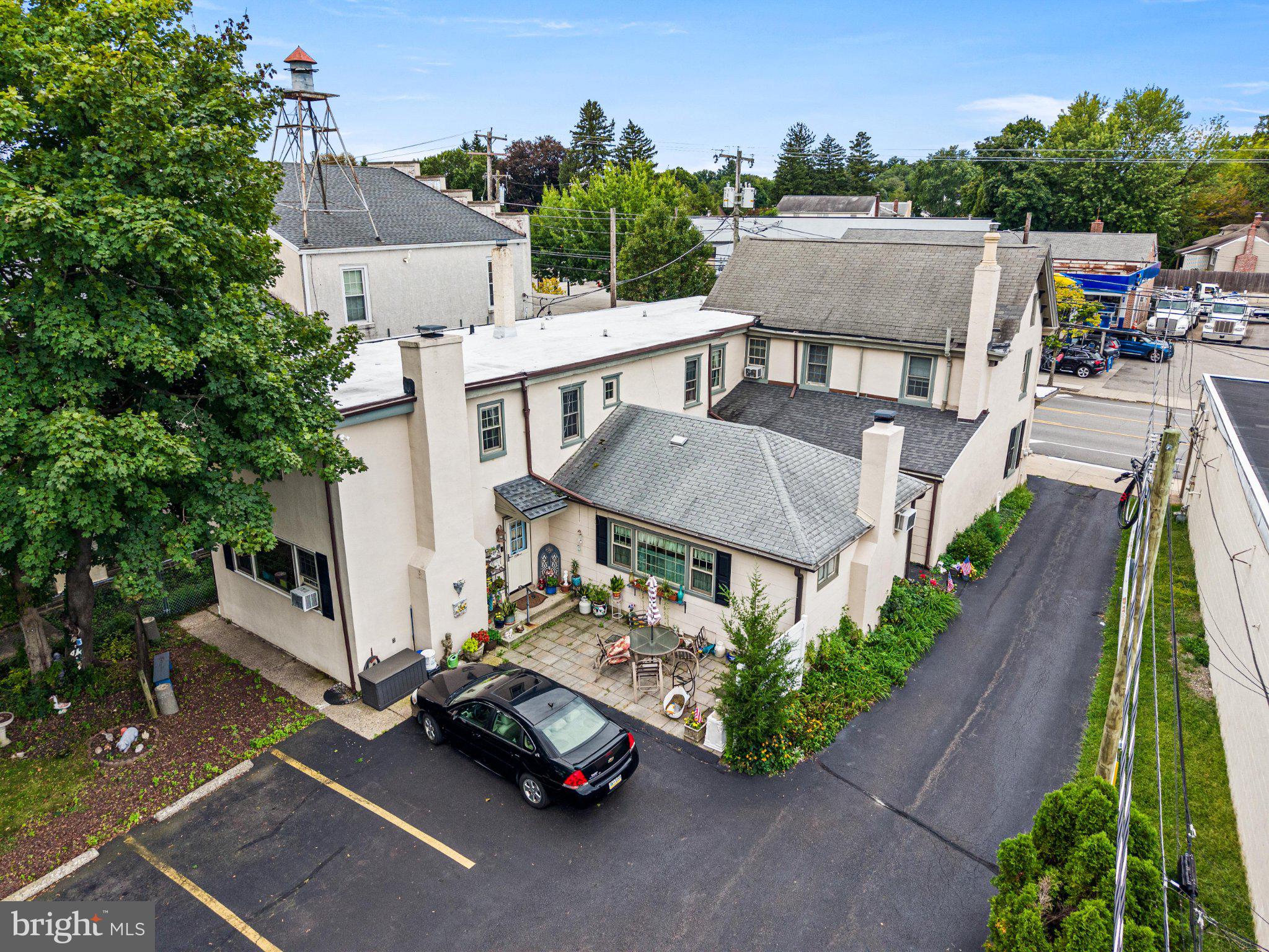 1538 BETHLEHEM PIKE
